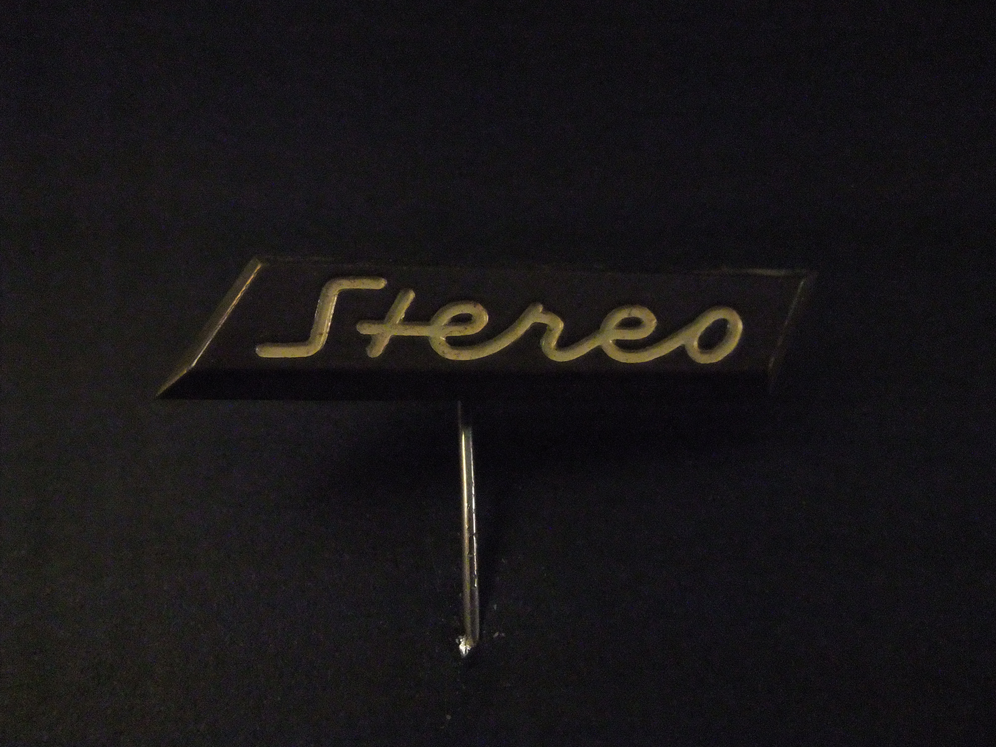 Stereo ( logo)